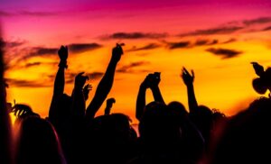 Le canzoni dell’estate 2021: i tormentoni musicali in arrivo