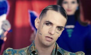 Achille Lauro e Amazon Prime: il cantante firmerà film, serie e documentari