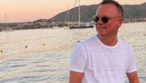 Gigi D’Alessio: chi è la nuova fidanzata, Denise Rosy Esposito