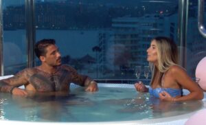 Love Island quinta puntata: esplode la passione tra Cesare e Giulietta