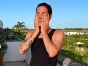 Tommaso Zorzi non resiste alla tentazione: l’influencer cede davanti alla leggenda