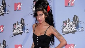 20 curiosità su Amy Winehouse tra aneddoti e successi
