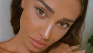 Belen Rodriguez, tutto pronto per il parto: la foto della culla di Luna Marì