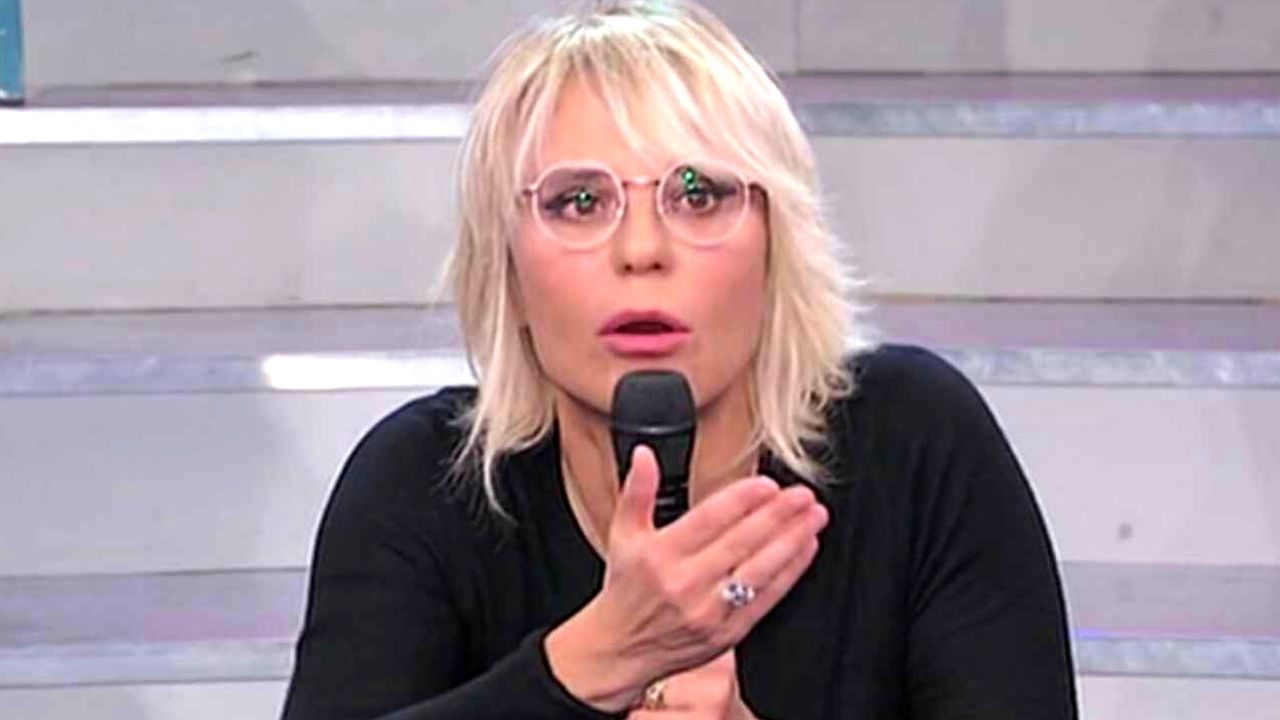 maria de filippi arrabbiata a uomini e donne