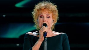 Toy Boy: la nuova canzone di Ornella Vanoni, Colapesce e Dimartino
