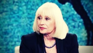 Come vedere i funerali di Raffaella Carrà in tv: orario e canali che li seguiranno in diretta