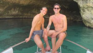 Tommaso Zorzi e il bacio con Stanzani: le foto immortalano la coppia