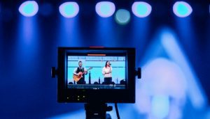 L’anno che verrà: la Tv al Roxy Bar alle prese con le prove di futuro
