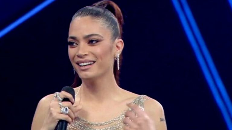 elodie conduce le iene