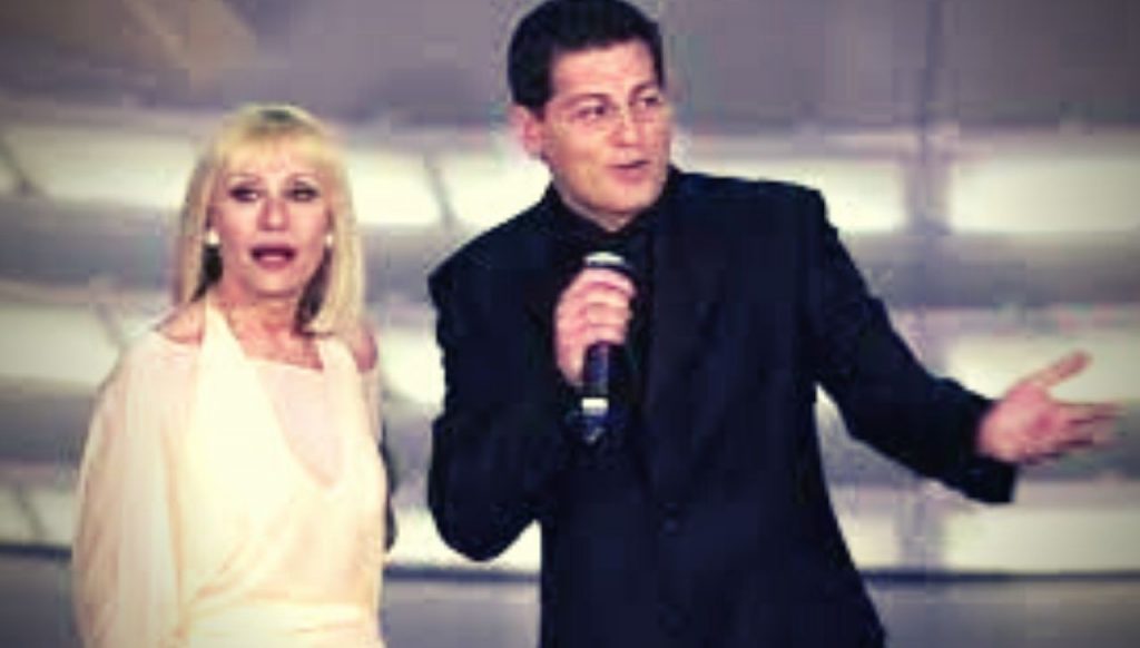 Enrico Papi a Sanremo 2001