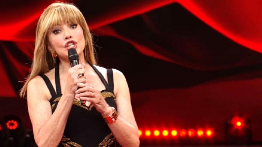 Raimondo Todaro ad Amici21: la frecciatina di Selvaggia Lucarelli su Instagram 43 milly carlucci ballando con le stelle 2021