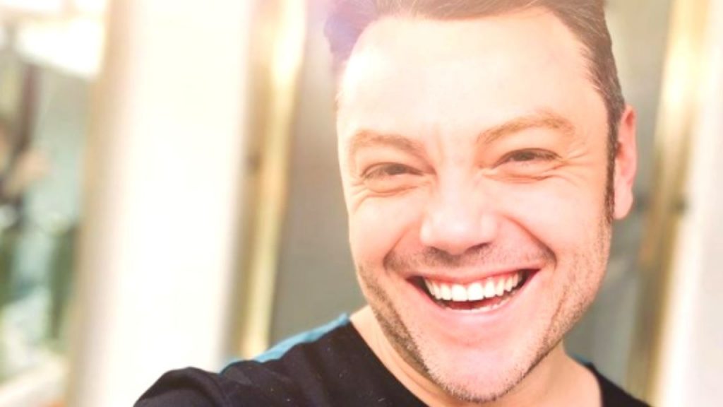 tiziano ferro e il tatuaggio per il marito victor