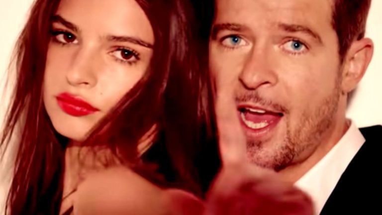 Emily Ratajkowski e robin thicke blurred lines