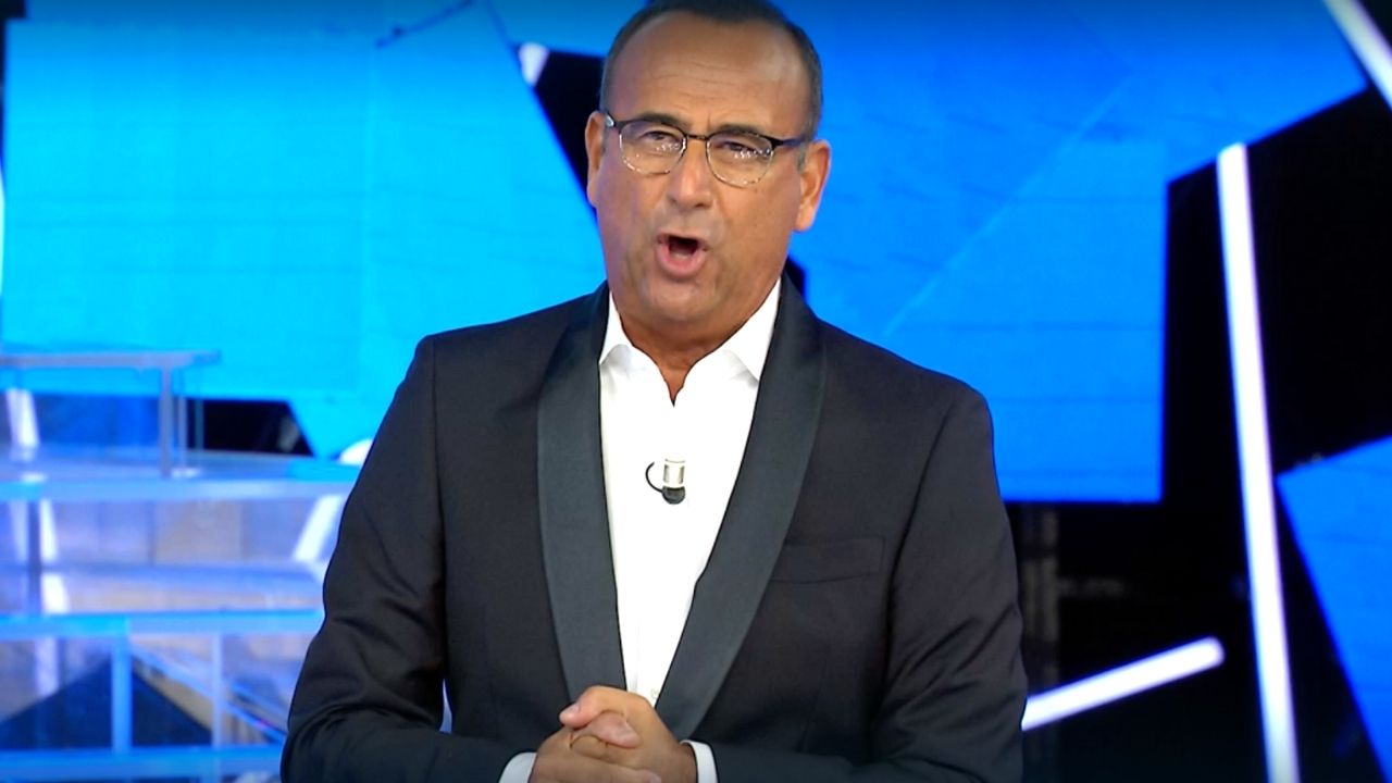 Carlo Conti imbattibile agli ascolti: Tale e Quale Show si divora il Grande Fratello Vip 6 41 Carlo Conti a Tale e Quale Show