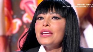 La straordinaria forza di Carolina Marconi a Storie Italiane: “Se non riuscirò a diventare mamma adotterò un bambino”