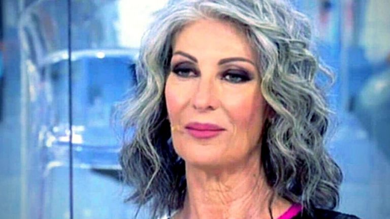 Isabelle Ricci nello studio di Uomini e Donne