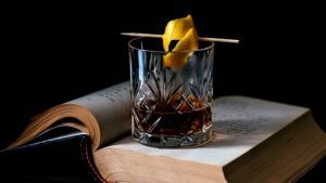 Cocktail e libri: i drink preferiti dei grandi personaggi letterari