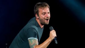 Cesare Cremonini a Sanremo 2022: ecco quando salirà sul palco