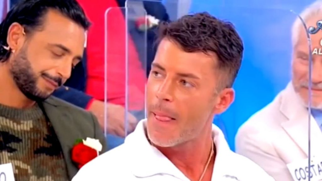 Ida sbaglia il nome del corteggiatore: imbarazzo in studio a Uomini e Donne 42 Diego Tavani Uomini e Donne