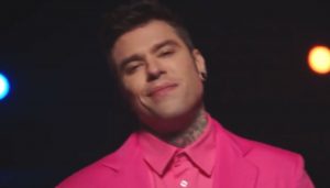 Fedez: l’attacco social ad Alfonso Signorini dopo le parole sull’aborto