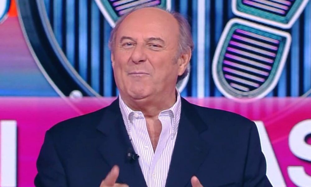 Il 2023 sarà l’anno di Gerry Scotti: 40 anni di tv, dalle origini a oggi