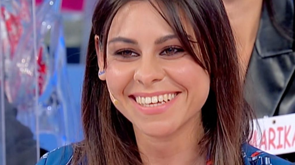 Uomini e Donne: Marcello e Jessica, dai giochi di seduzione all'orlo di una rottura 42 Jessica di Uomini e Donne