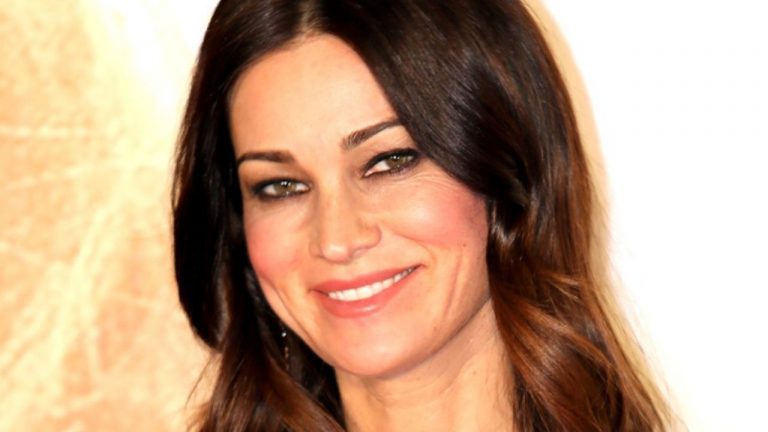 Manuela Arcuri si sposa