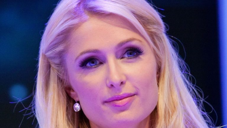 Paris Hilton si è sposata: l'abito si sposa