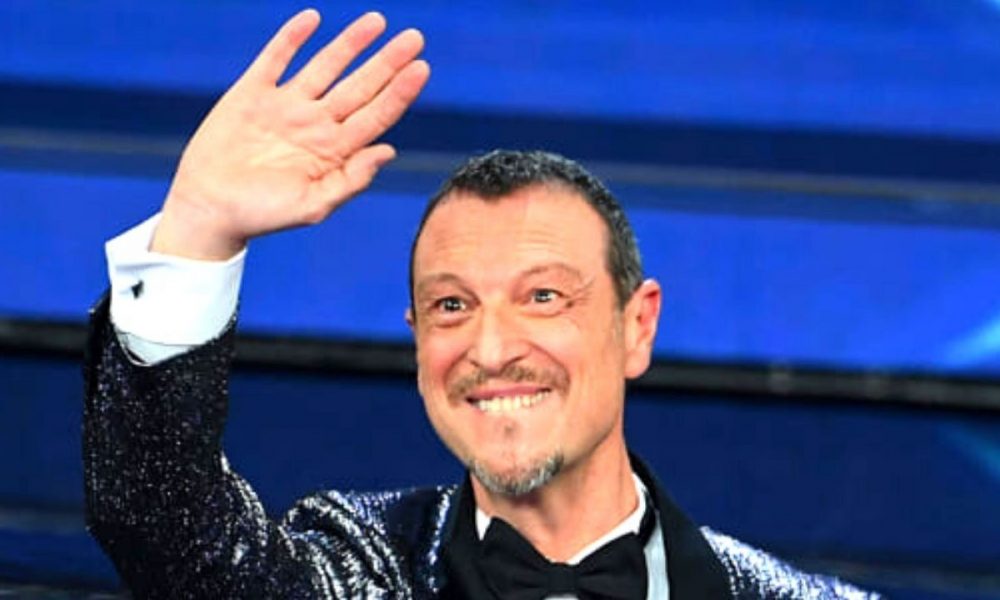 Festival di Sanremo 2023: domani un nuovo annuncio di Amadeus su TikTok