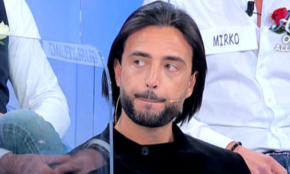 Anticipazioni Uomini e Donne: lite pesantissima in studio, Armando cacciato?