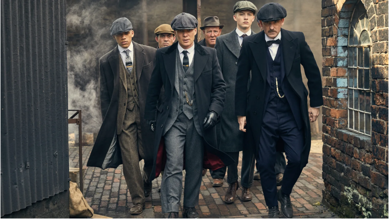 Un'immagine raffigurante i personaggi principali della serie televisiva Peaky Blinders