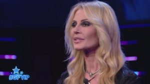 GFVip, Miriana difende Nathaly da Katia Ricciarelli: “Ma chi è, il boss mafioso?”