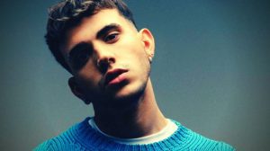 Aka 7even, la canzone al Festival 2022: il testo di “Perfetta così”