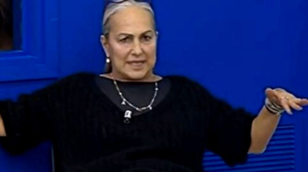 Amici, lite Todaro-Celentano: "Ti impicci del lavoro mio, è sbagliato" 42 Alessandra Celentano Amici