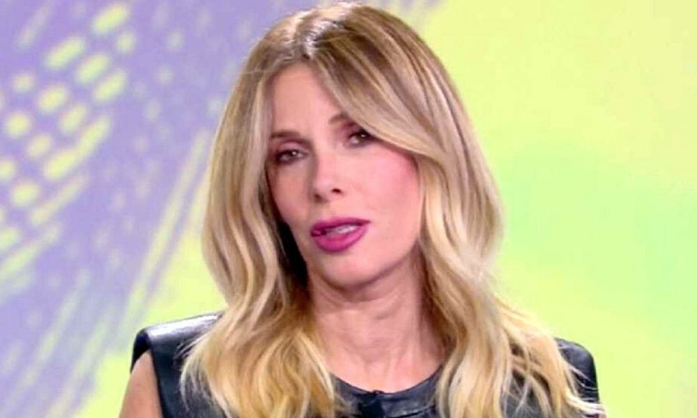 Alessia Marcuzzi riparte su Rai2: “Sono davvero una Boomerissima”