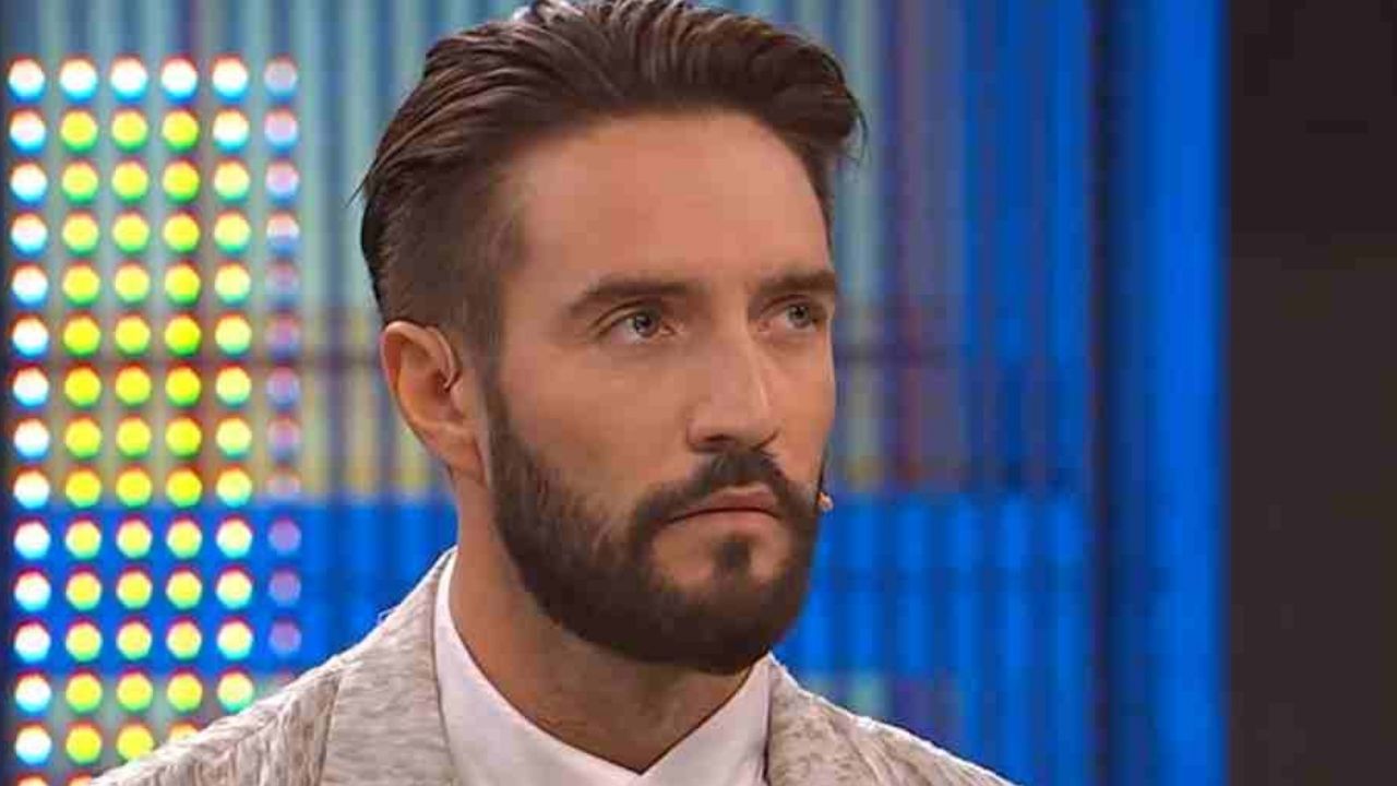 Alex Belli bersaglio di Paolo Bonolis ad Avanti un Altro - Pure di sera: "Ti sei accoppiato a destra e sinistra" 41 Ale Belli Avanti un altro - Pure di sera