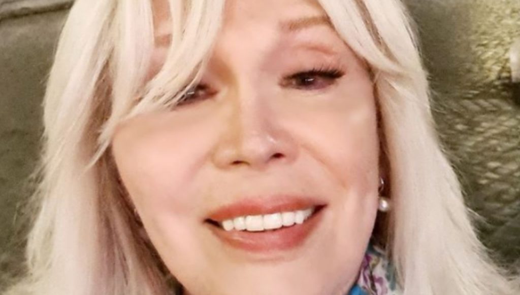 Amanda Lear, la verità sul Festival di Sanremo: "Non mi hanno invitato" 42 Amanda_Lear_instagram