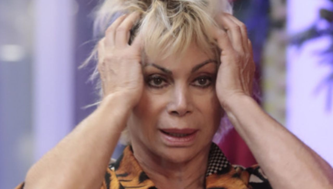 Carmen Russo, il segreto tenutole nascosto al GF Vip: cos'è successo a Enzo Paolo Turchi 41 Carmen Russo GF Vip