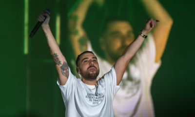 Coez in una foto scattata durante un suo concerto
