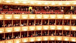 Franz Welser-Möst: chi è il maestro che dirigerà il Concerto di Capodanno 2023 a Vienna