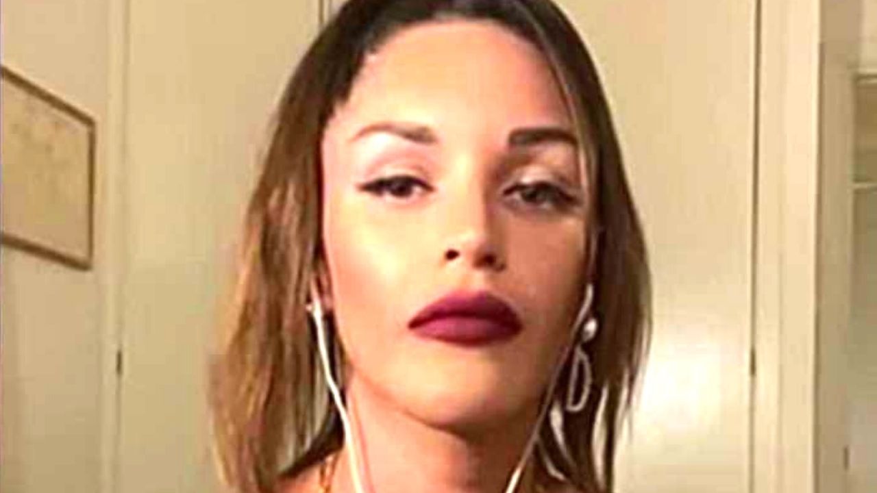 Delia Duran ha scritto una lettera ad Alex Belli: la "vendetta" di Delia al GF Vip 41 Delia Duran al Gf Vip