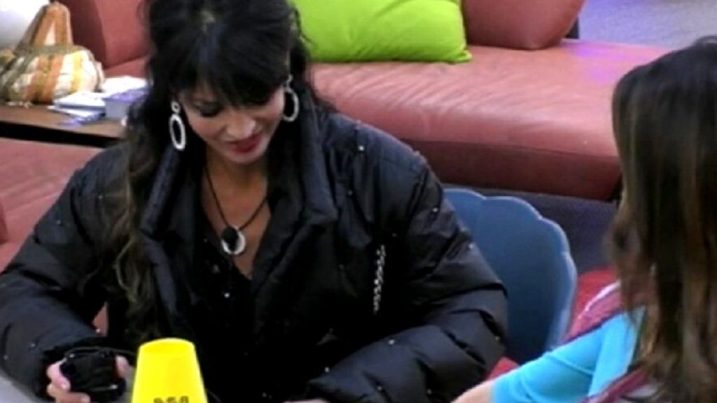 Delia, il segreto tra lei e Alex fuori dalla Casa: la confessione a Miriana Trevisan 42 Miriana e Delia al GF VIp