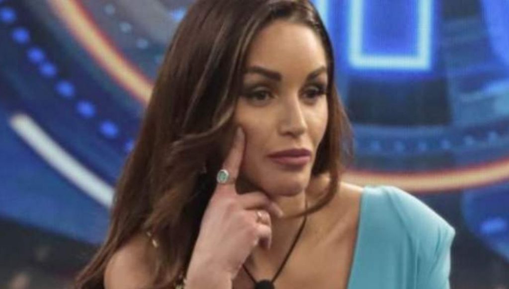 Basciano, furente contro Delia: "È arrivata Miss Venezuela" 42 Delia Duran GF Vip