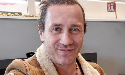 Un selfie del cantante Giuseppe Povia