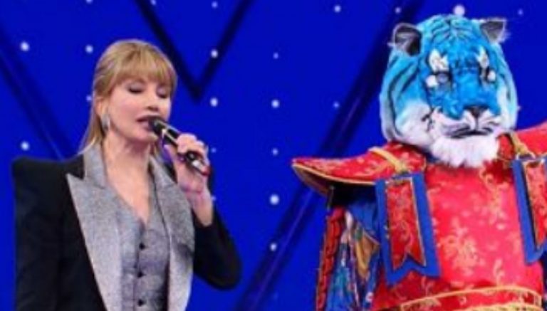 Il cantane mascherato Milly Carlucci