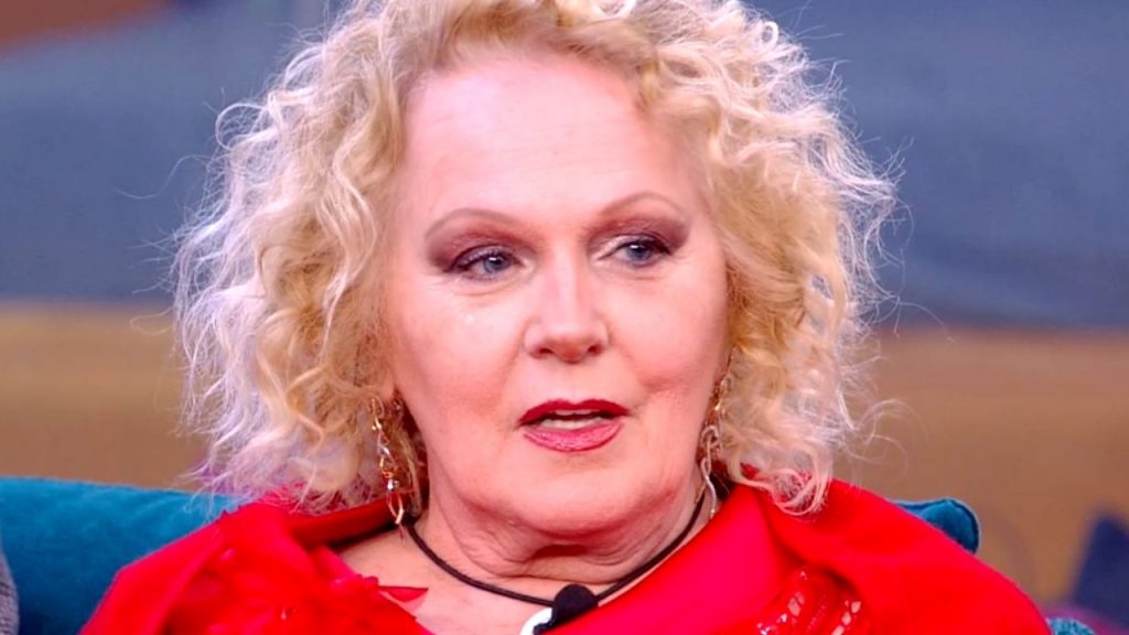 Aldo Montano volta le spalle a Katia Ricciarelli e si schiera con Lulù Selassié: "Non ci può marciare sopra" 42 Katia Ricciarelli al GF Vip