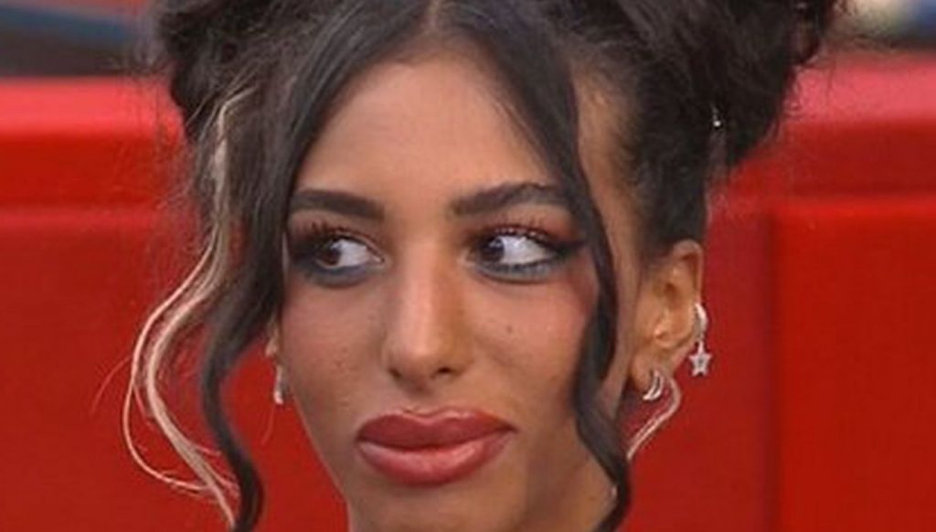 "Non penso che vincerà": Sonia Bruganelli punta un concorrente del GF 42 Lulù Selassié GF Vip