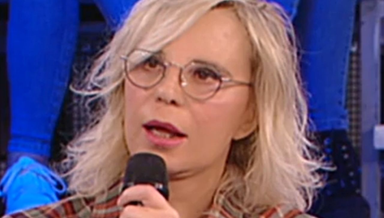 Amici: rinviata la puntata di domenica 30 gennaio causa Covid 41 Amici Maria De Filippi