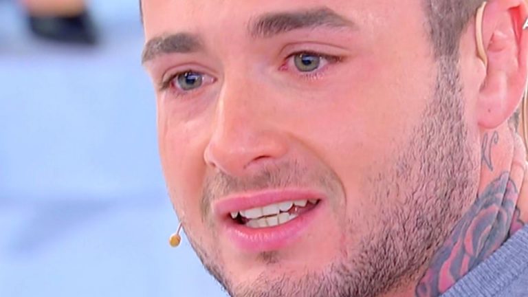 Matteo Ranieri piange