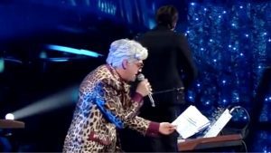 Festival di Sanremo tra irregolarità, plagi e litigi: le 8 canzoni squalificate
